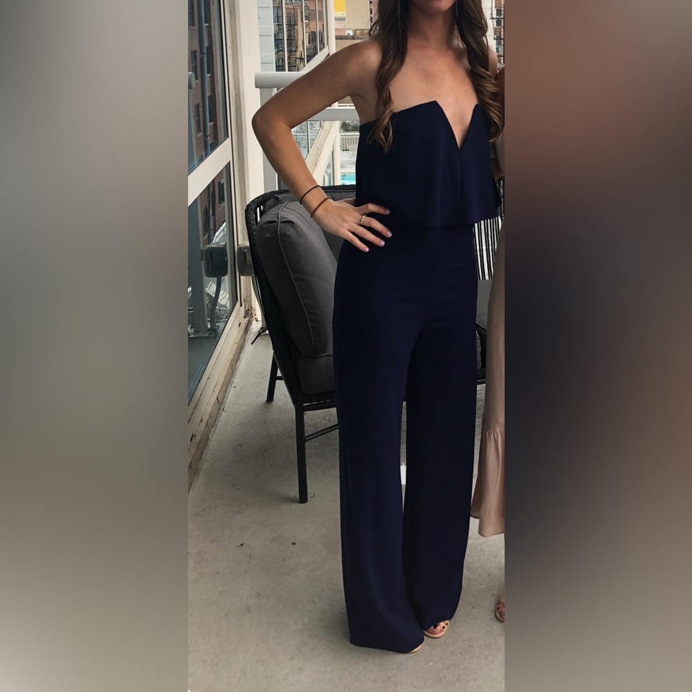 Lulu’s - Power of Love Navy Blue Strapless Jumpsuit - size M